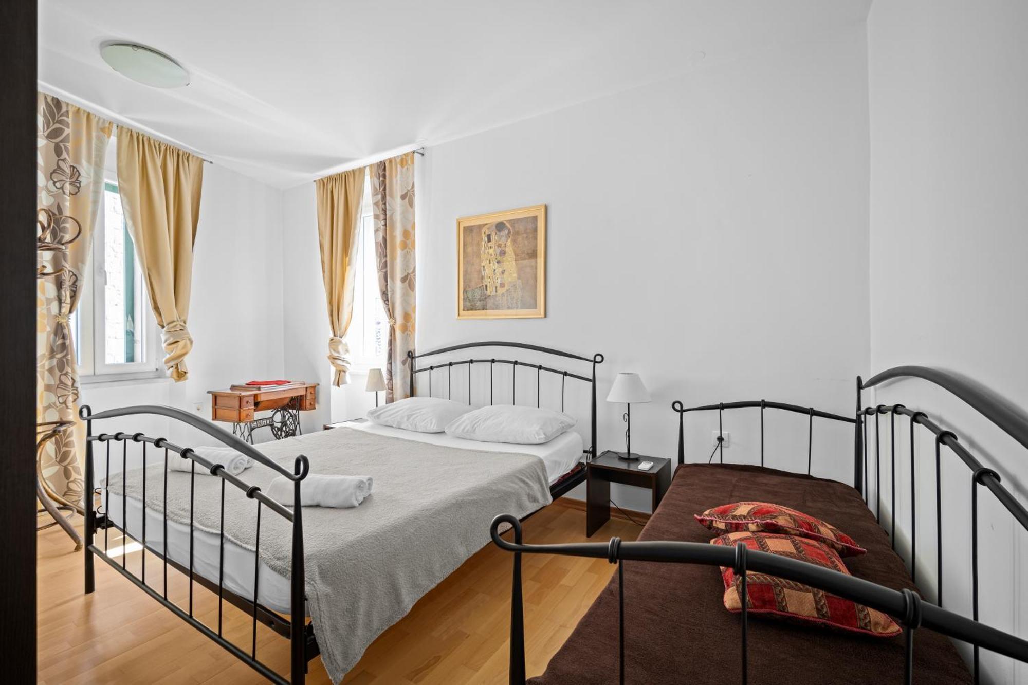 Apartment Bose Split Ngoại thất bức ảnh